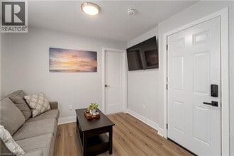 4129 Acheson Ave in Niagara Falls, ON - Building Photo - Building Photo