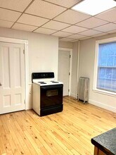 583 Washington Ave, Unit 2 in Portland, ME - Building Photo - Building Photo