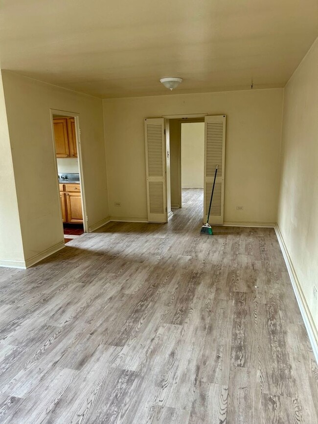 property at 5700 Fifth Ave