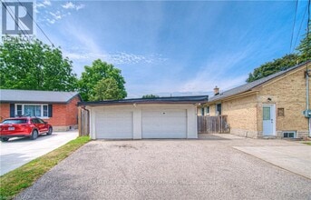169 Bruce St in Kitchener, ON - Building Photo - Building Photo