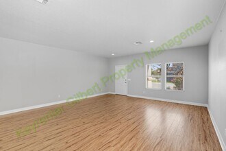 33276 N Cherry Creek Rd in San Tan Valley, AZ - Building Photo - Building Photo