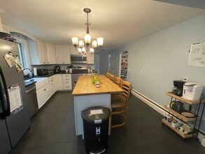 803 Stonehouse Rd in Coventry, CT - Building Photo - Building Photo