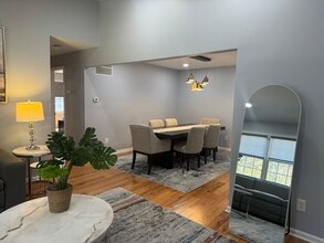 50 Falls Bridge Dr, Unit 50 Falls Bridge Drive in Totowa, NJ - Foto de edificio - Building Photo