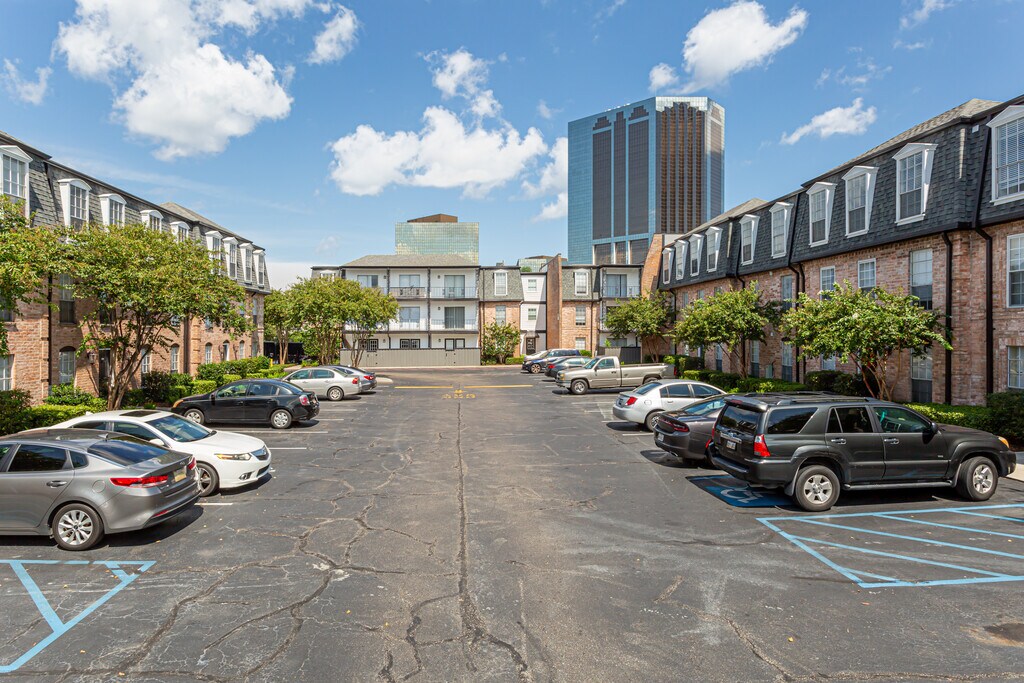 Lumiere Metairie, LA Apartments