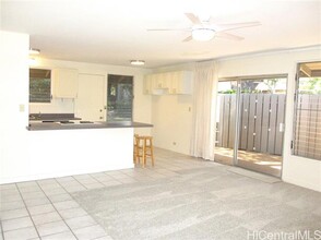 4940 Kilauea Ave in Honolulu, HI - Building Photo - Building Photo