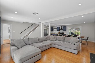 3400 Santa Fe Dr in Austin, TX - Building Photo - Building Photo