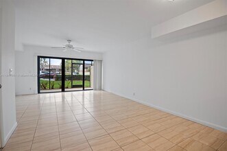 4270 SW 70th Terrace in Davie, FL - Building Photo - Building Photo