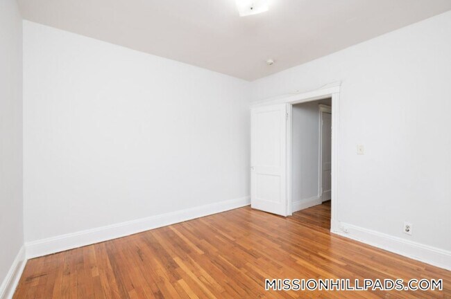 49 Worthington St, Unit 43 in Boston, MA - Foto de edificio - Building Photo