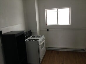 63 Jones Ave in Morgantown, WV - Foto de edificio - Building Photo