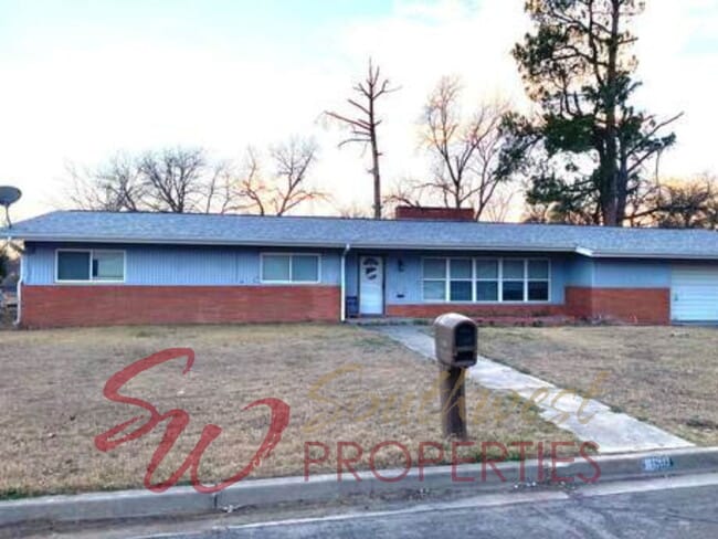 property at 1030 N Neblett Ave