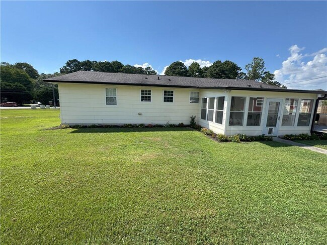 3316 Lenora Church Rd in Snellville, GA - Building Photo - Building Photo