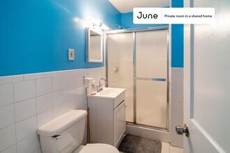 Private bedroom in 4 bed/1 bath Home in Boston, MA - Building Photo - Building Photo