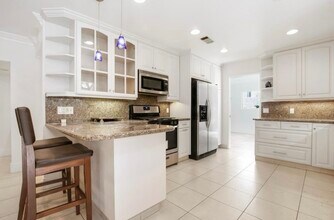 5954 Wilkinson Ave in Valley Village, CA - Building Photo - Building Photo