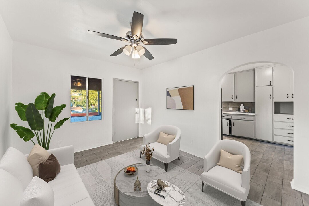 10639 Fitzroy Ave, Unit UNIT D in Los Angeles, CA - Building Photo