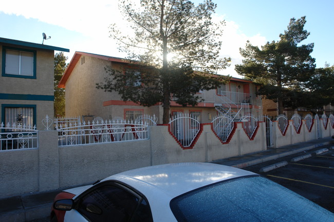 3216 Figler Ct in North Las Vegas, NV - Building Photo - Building Photo