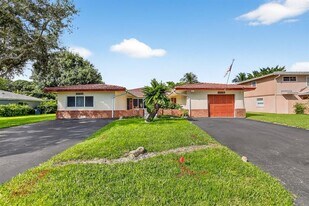 10071 NW 36th St in Coral Springs, FL - Building Photo