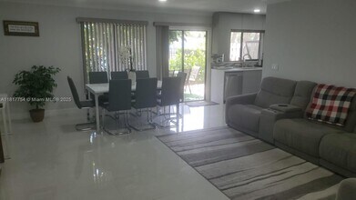 9598 Stones River Park Way in Boca Raton, FL - Building Photo - Building Photo