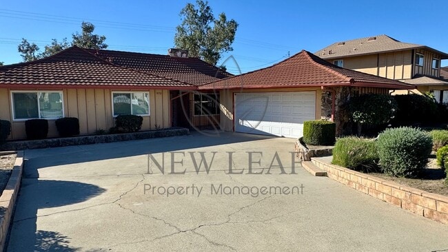 property at 970 W 14th St