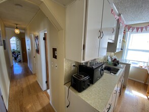 27 Cameron Ave, Unit 3 in Cambridge, MA - Building Photo - Building Photo