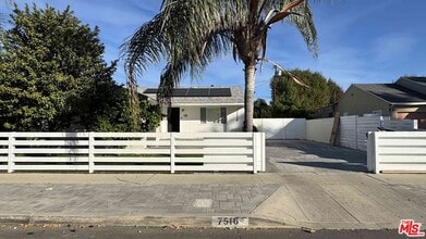 7516 Oakdale Ave in Los Angeles, CA - Building Photo - Building Photo