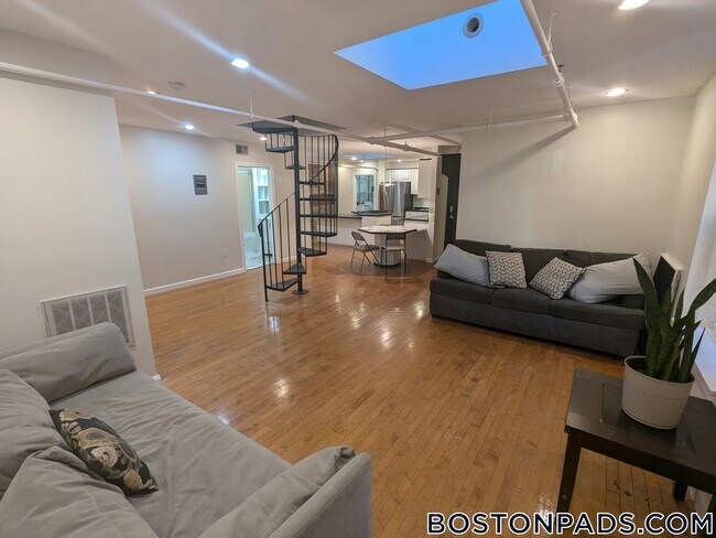 48-50 Winter St-Unit -5F in Boston, MA - Building Photo - Building Photo