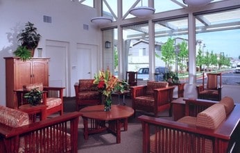 Peninsula Park Apartments in Palo Alto, CA - Building Photo - Lobby