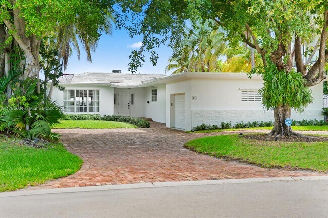 275 N Shore Dr in Miami Beach, FL - Building Photo - Building Photo