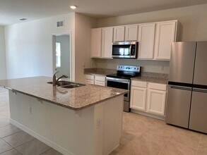 956 Brooklet Dr in Davenport, FL - Building Photo - Building Photo
