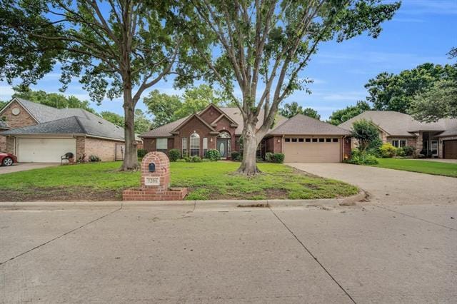 1206 Brook Arbor Dr in Mansfield, TX - Building Photo - Building Photo