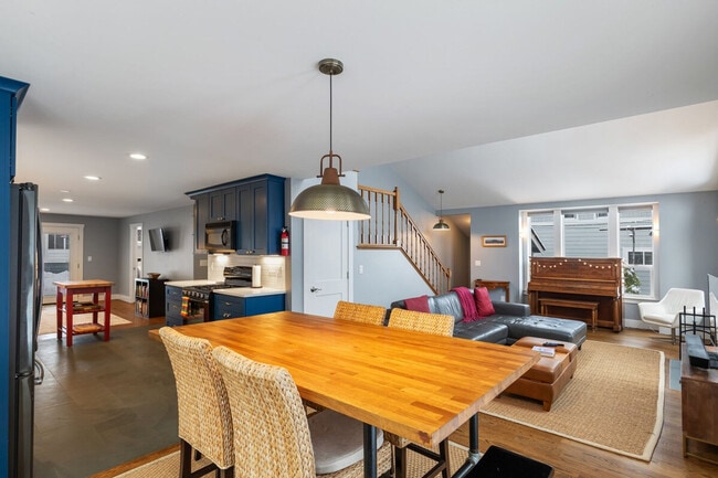 property at 10433 67th Ave S