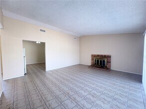 4104 E Olive St in Las Vegas, NV - Building Photo - Building Photo