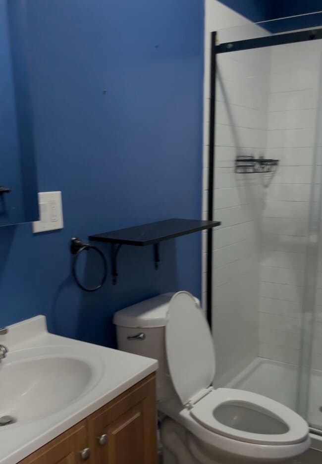 73 Richfield St, Unit apt 3