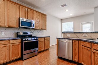 2918 Five Oaks Dr in Missouri City, TX - Building Photo - Building Photo