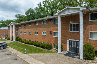 Valley Glen Apartments in Miamisburg, OH - Building Photo - Primary Photo