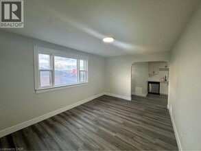 37 Lincoln St in Welland, ON - Building Photo - Building Photo