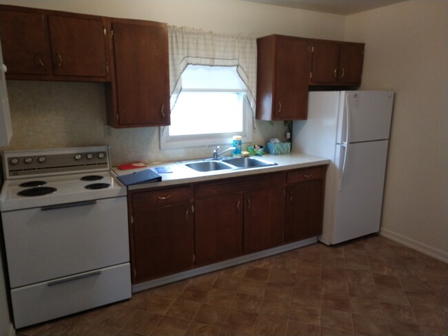 45 Hays St, Unit Apt 12 in Great Bend, PA - Building Photo - Building Photo