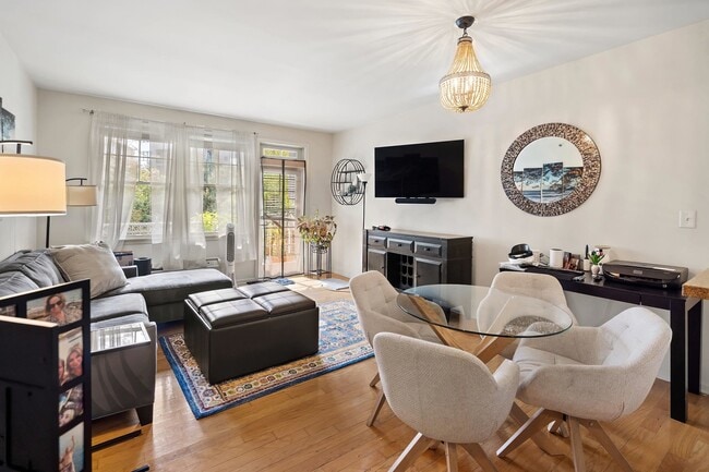 property at 4 Constellation Pl