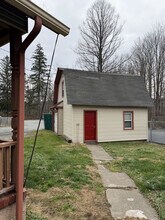 958 Main St in Newfoundland, PA - Building Photo - Building Photo