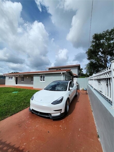 3620 SW 106th Ave in Miami, FL - Building Photo - Building Photo