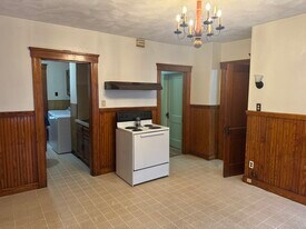 49 Houghton St, Unit 1 in Worcester, MA - Building Photo