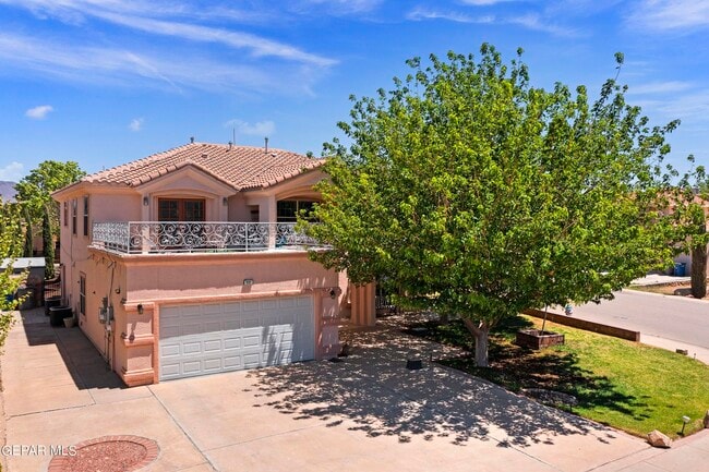 property at 1091 Los Moros Dr