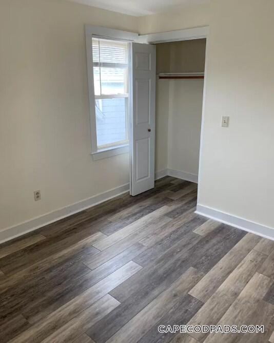 211 Onset Ave in Wareham, MA - Building Photo
