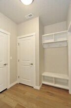 2174 E Mendota Dr in Boise, ID - Building Photo - Building Photo