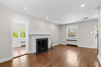 4724 River Rd in Bethesda, MD - Building Photo - Building Photo