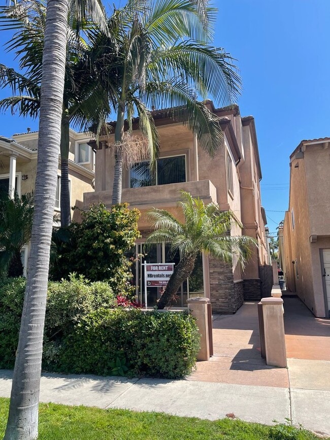 property at 212 9th St