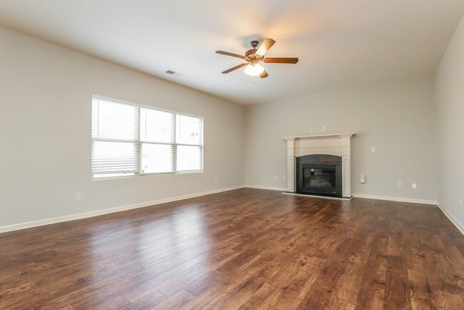 441 Chandler Bluff Ct SE in Grayson, GA - Foto de edificio - Building Photo