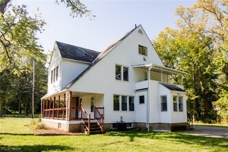 29396 Detroit Rd in Westlake, OH - Building Photo - Building Photo