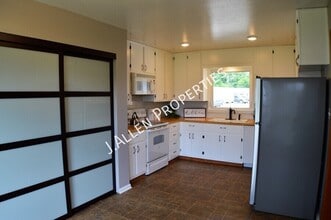 2219 Sunset Ave in Norfolk, NE - Building Photo - Building Photo