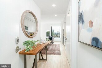 1131-39 N Front St-Unit -604 in Philadelphia, PA - Building Photo - Building Photo