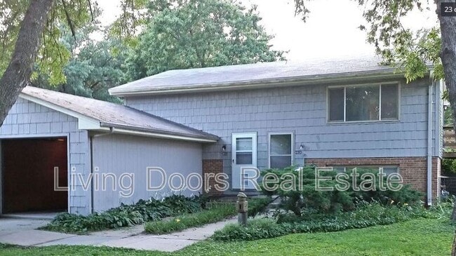 property at 4933 Ginny Ave